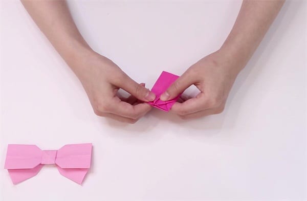 How to fold the bownum