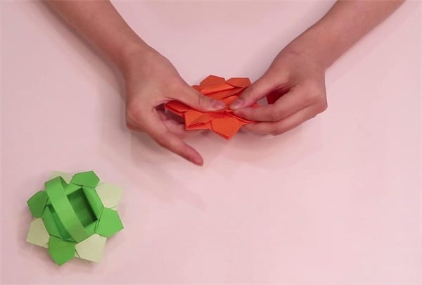 How to fold the flower basketnum