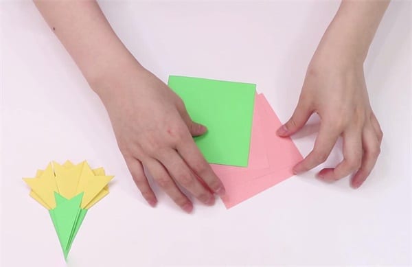 How to Fold Carnationsnum