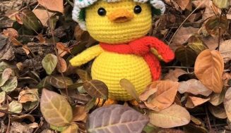 Little yellow duck woven doll