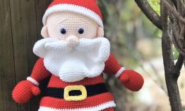 Santa Claus Knitting Doll