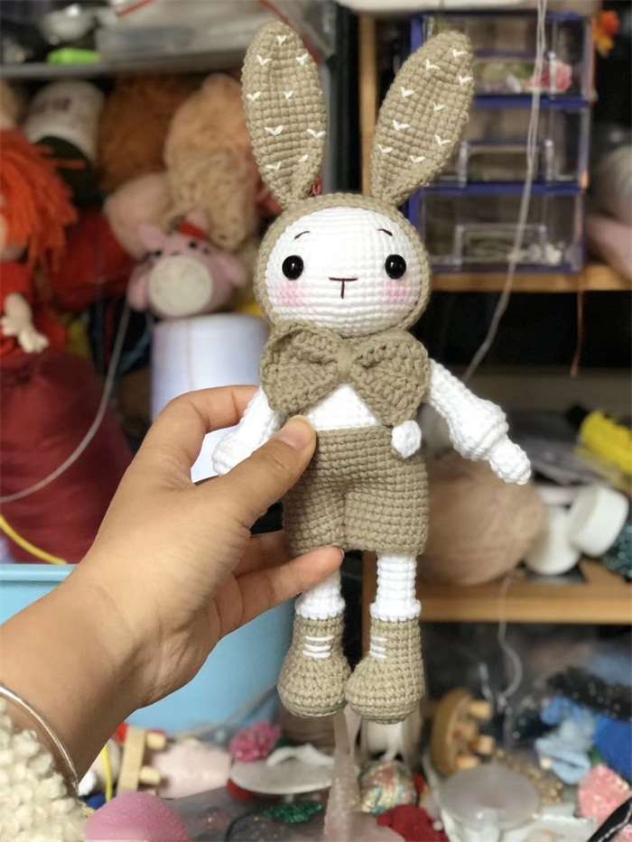 Anthony Rabbit Knitted Dollnum